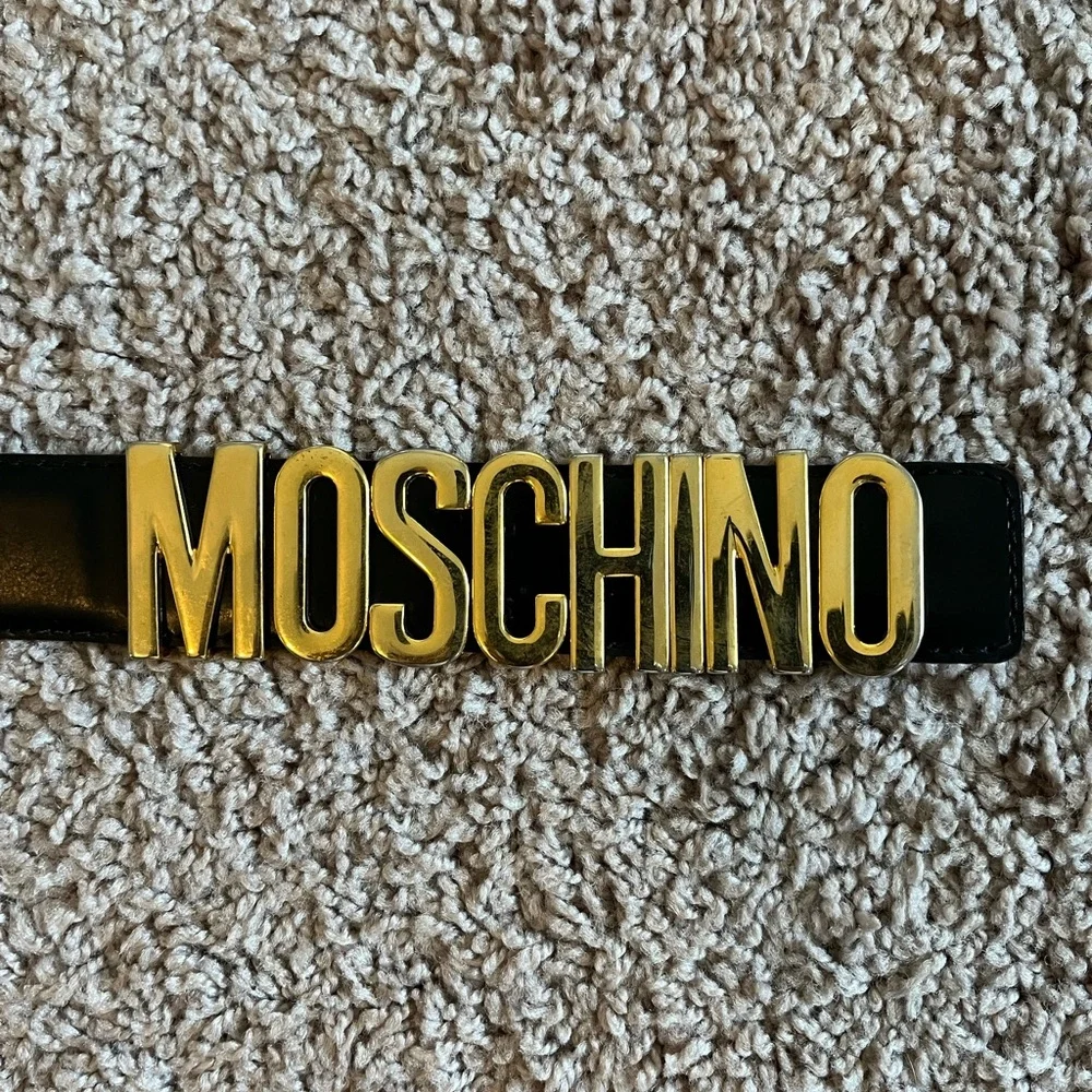 Iconic Lettering Logo - Picture 3 of 3